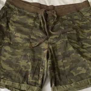 camo shorts